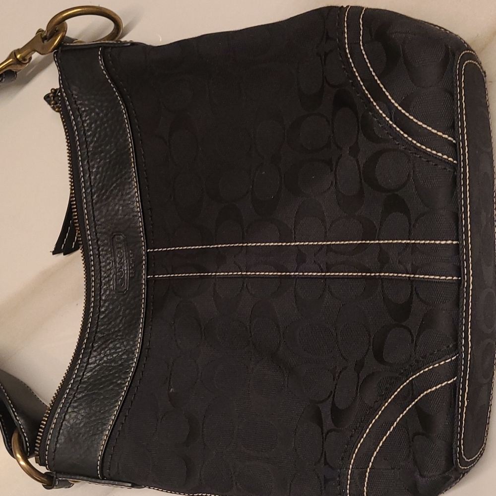 Coach Bucket Bag - Picture 5 of 9